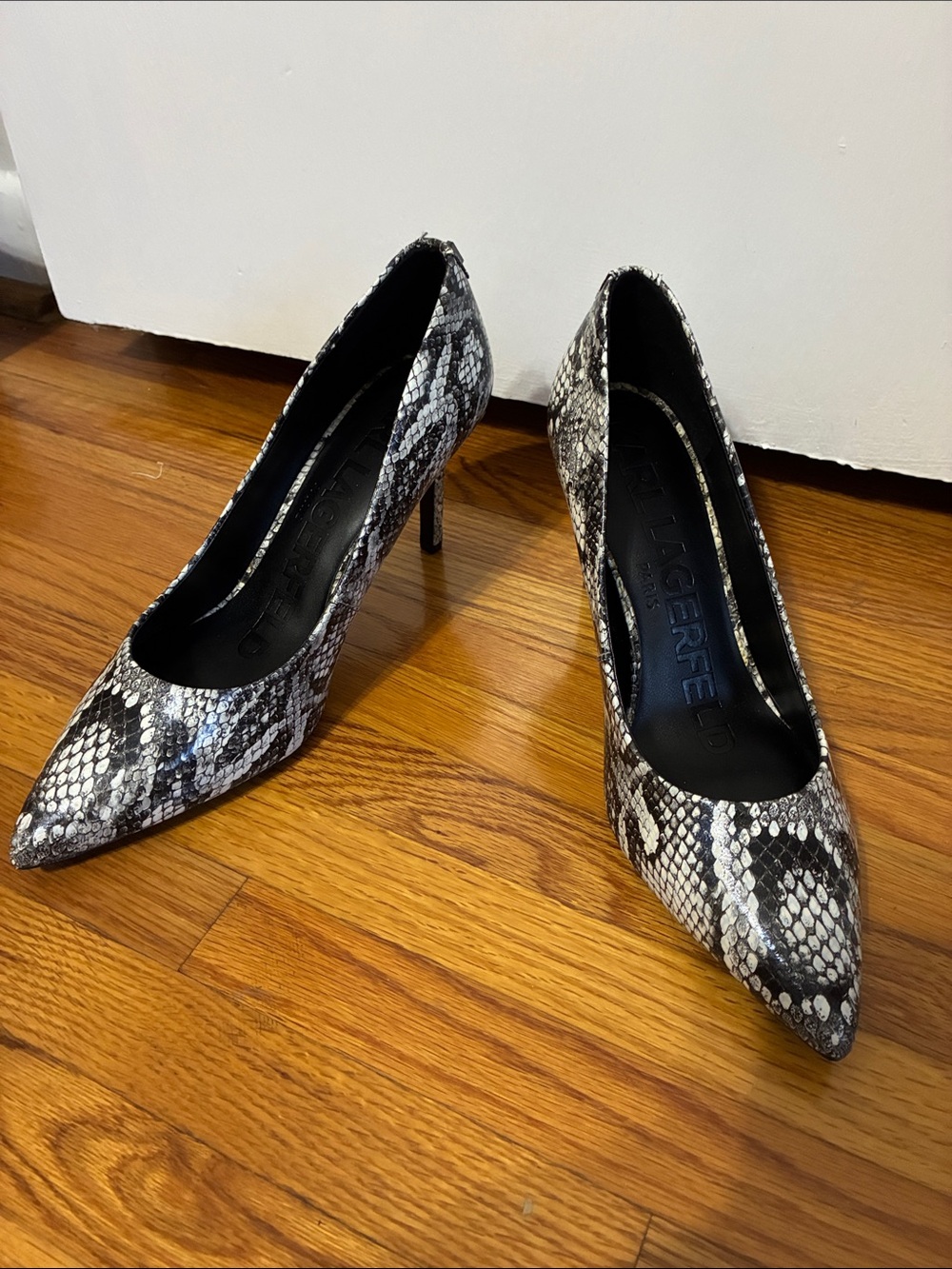 Karl Lagerfeld Black & White Snake-Print Pointed Toe Stilettos
